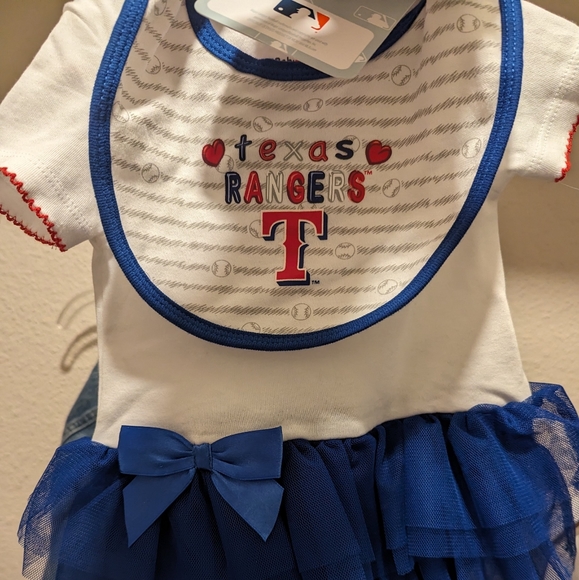 Brand New MLB Texas Ranger's 3-pc infant set - Picture 2 of 3